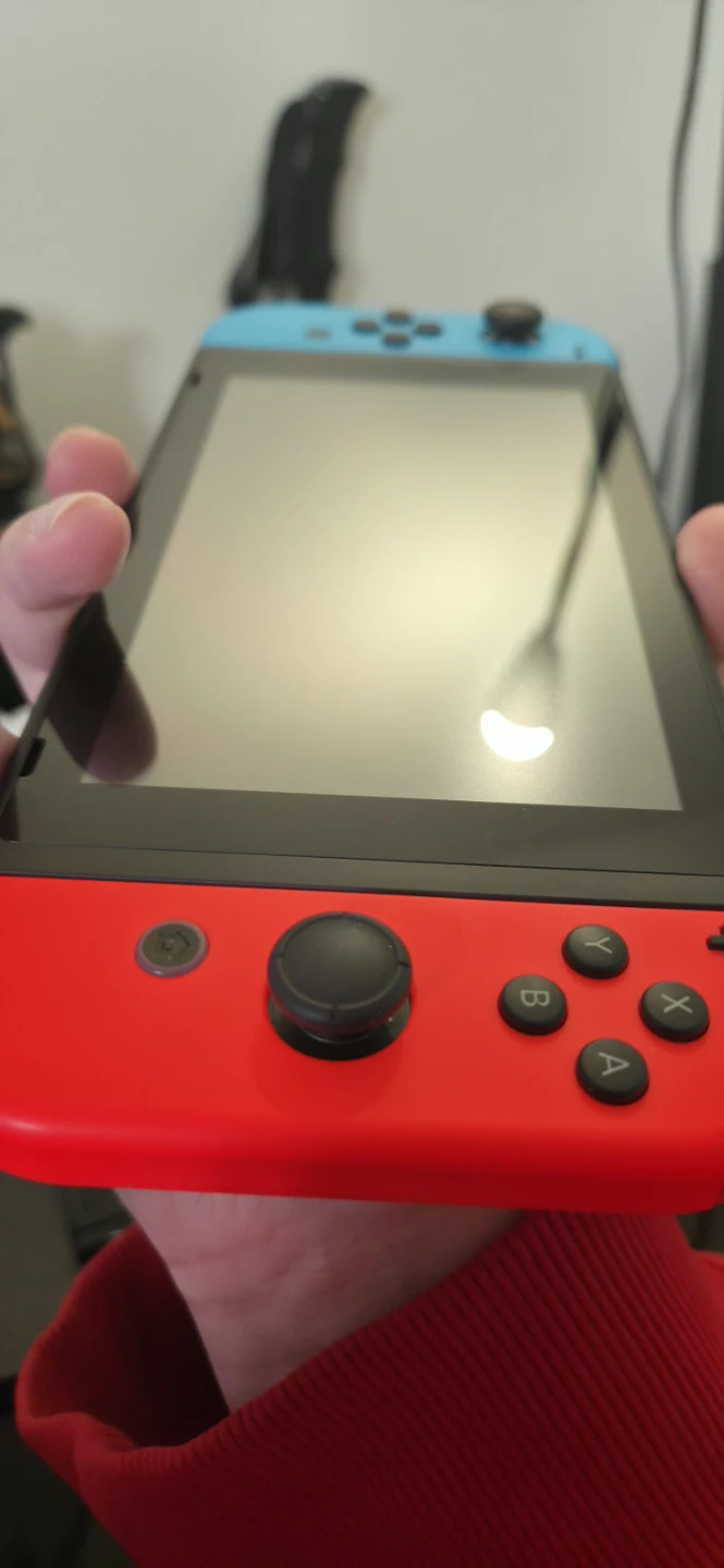 LIKE NEW Nintendo Switch - photo 3