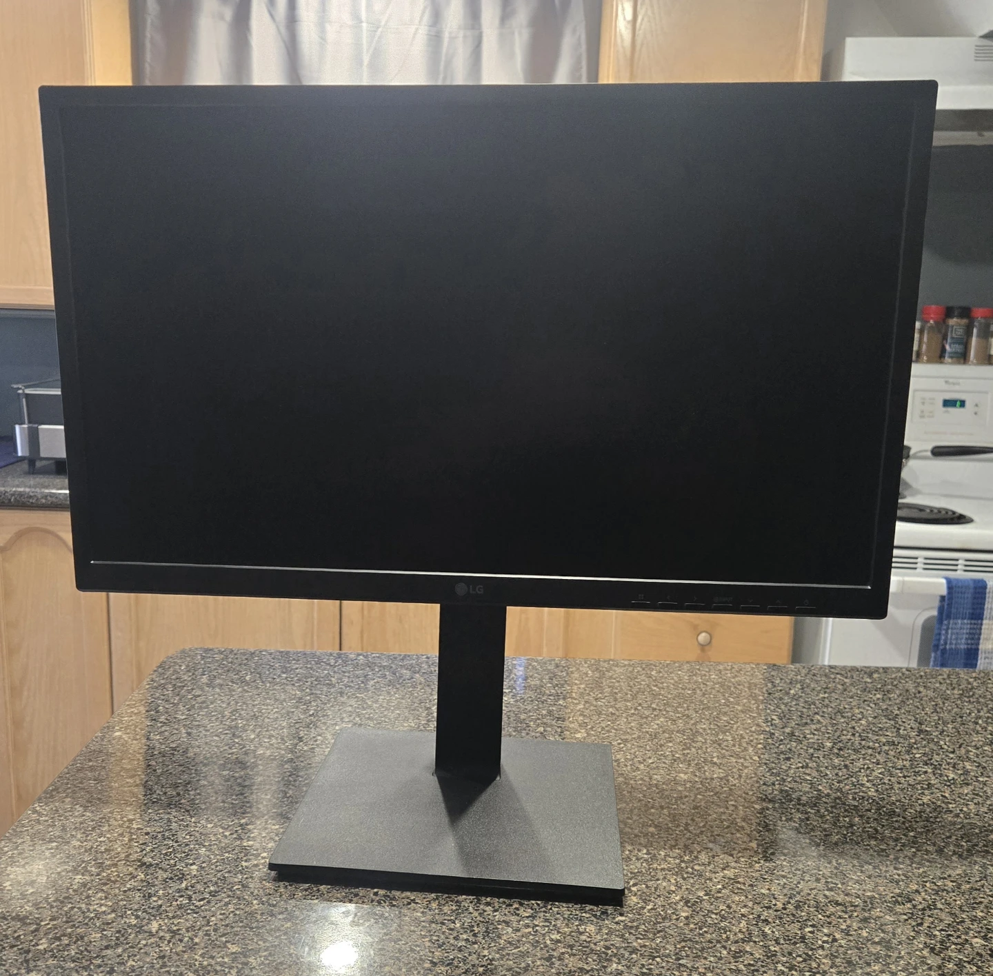 LG 24BK550Y-B Monitor - photo 2