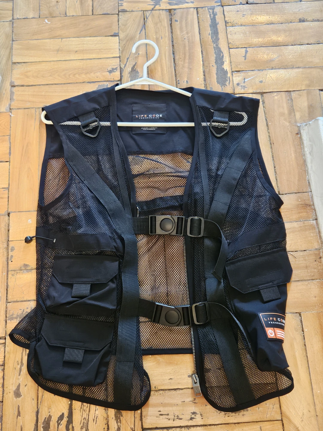 BN)Life Code Progressive M/M Black Vest