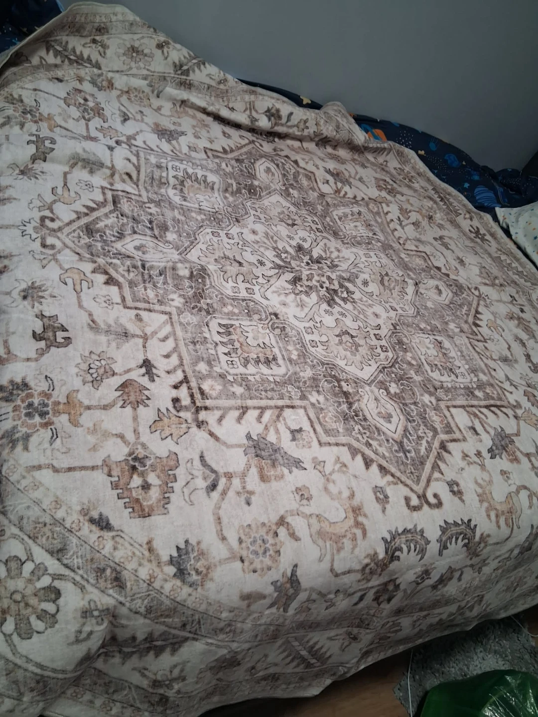 Round Persian-Style Area Rug - photo 5