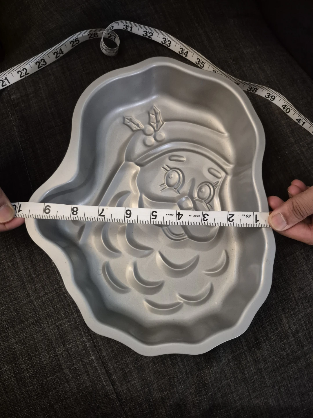 Santa Face Cake Pan - photo 3