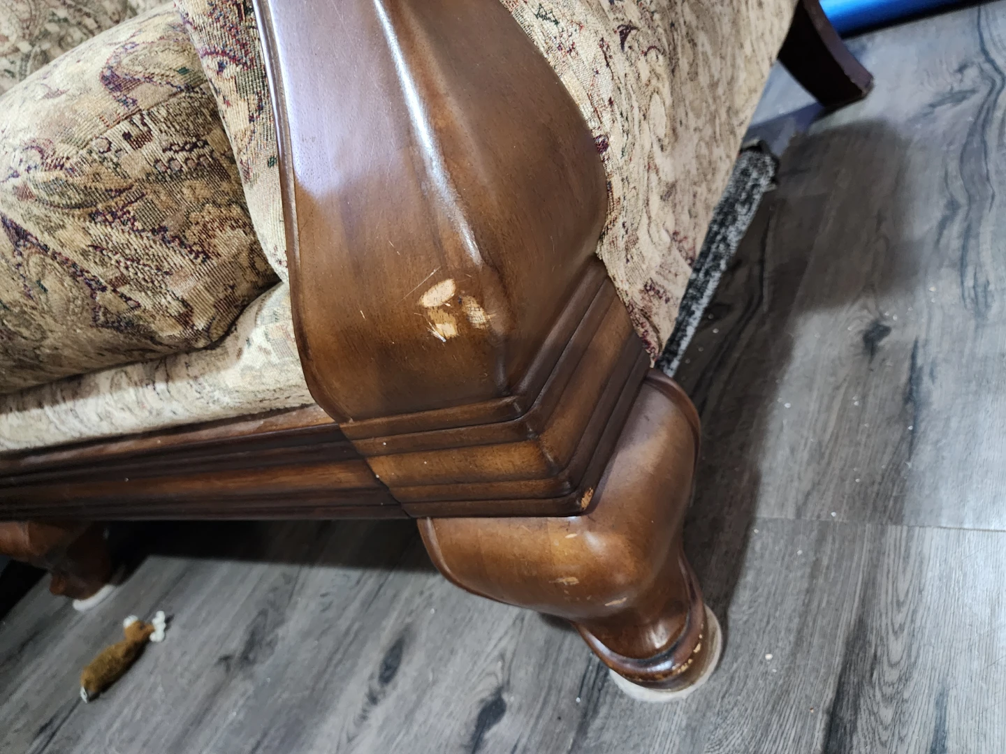 Free large couch and chair - photo 5