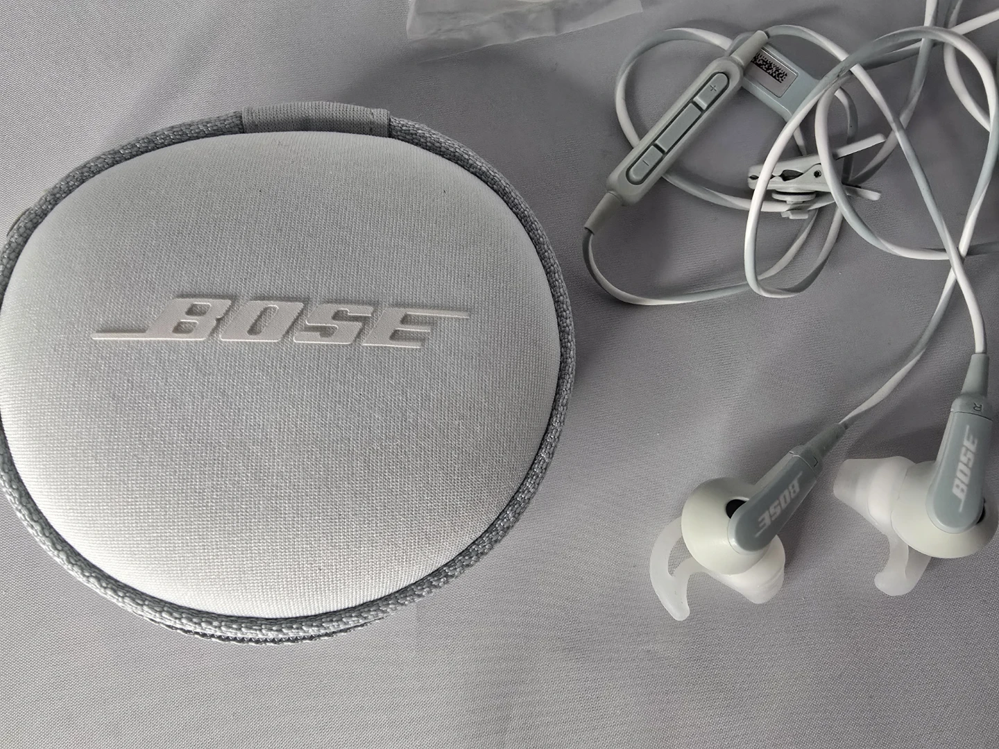 Bose: Frost Color SoundSport In-Ear Headphones for Apple Devices - photo 5