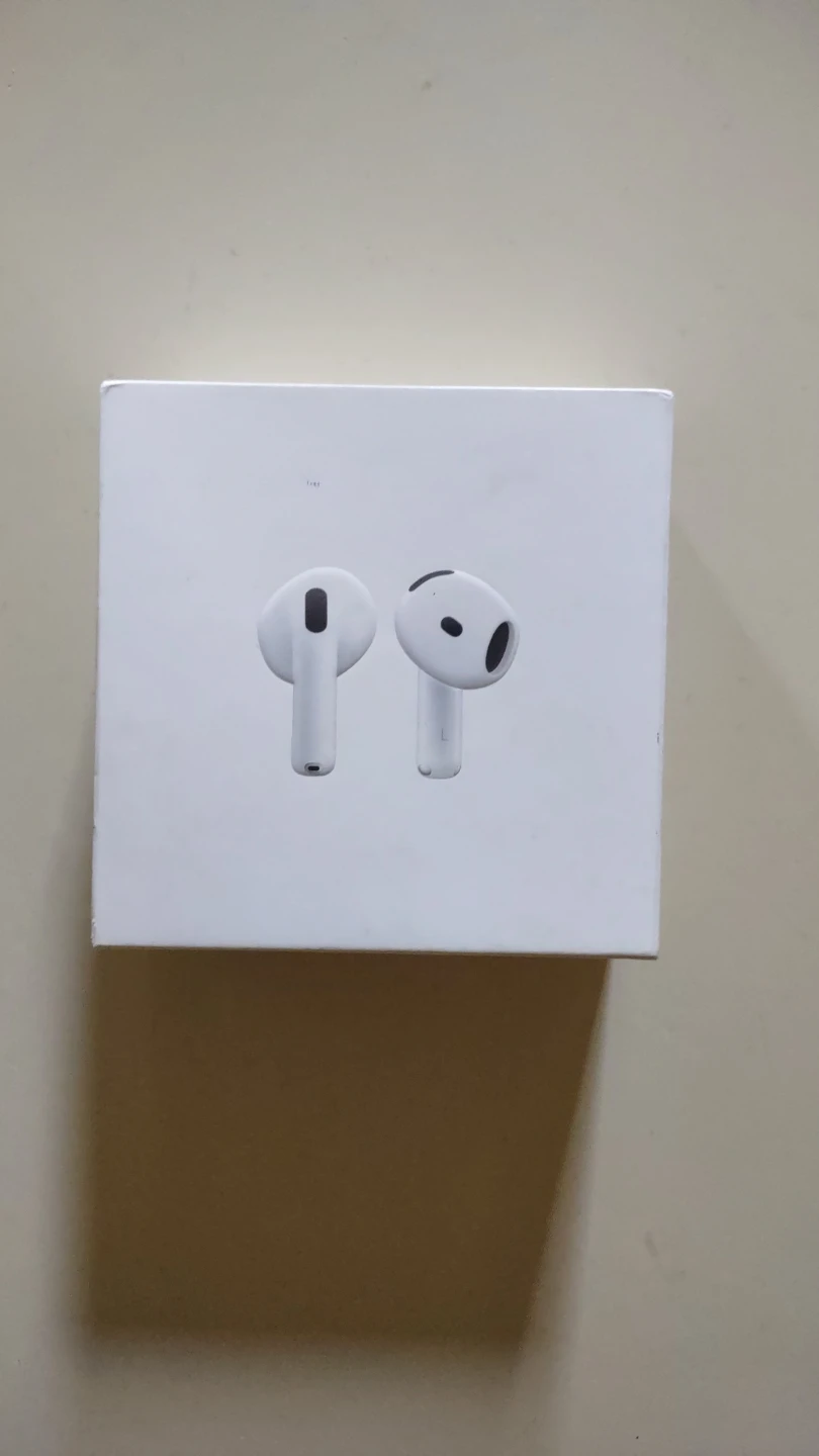 Apple AirPods 4