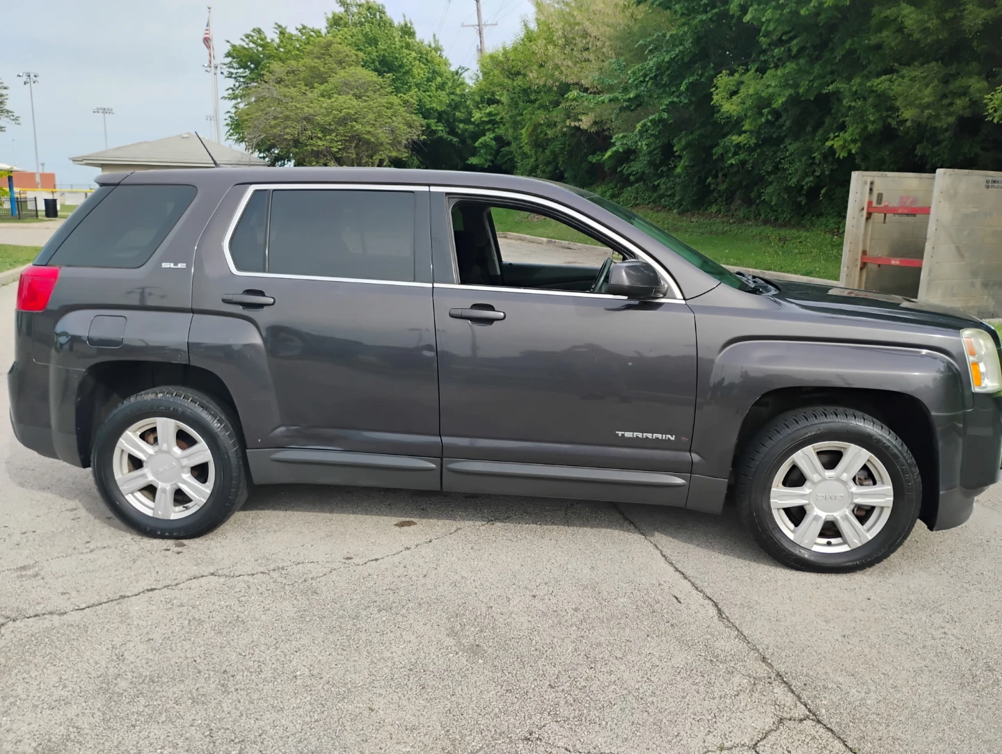 GMC Terrain SLE SUV - photo 3