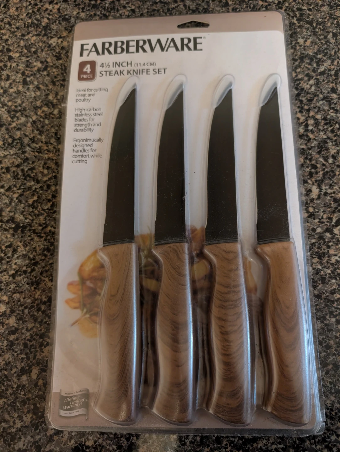 Brand NEW Farberware 4-Piece 4.5 Inch Steak Knife Set