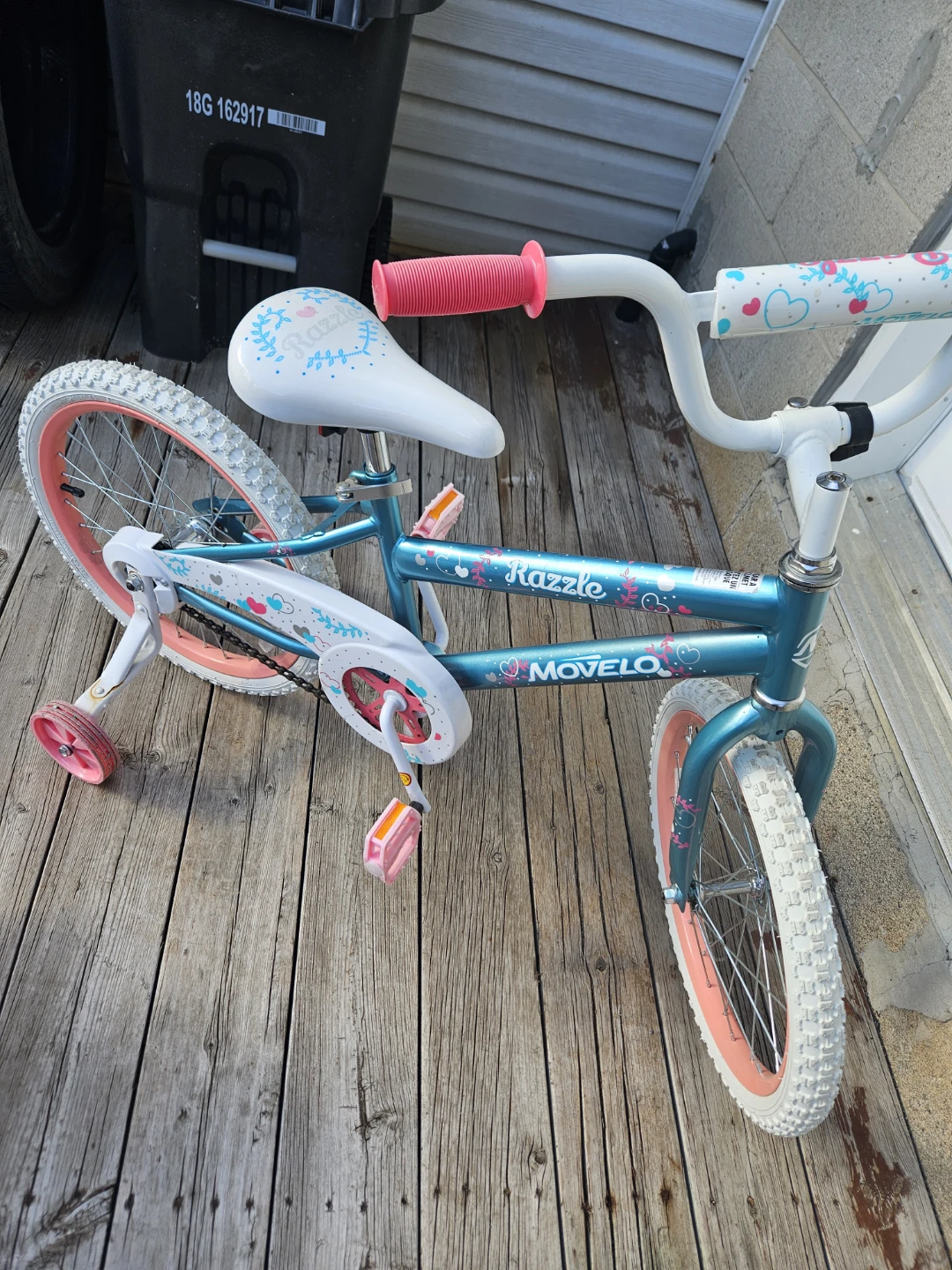 Movelo Razzle Kids Bike with Bell Helmet - photo 5