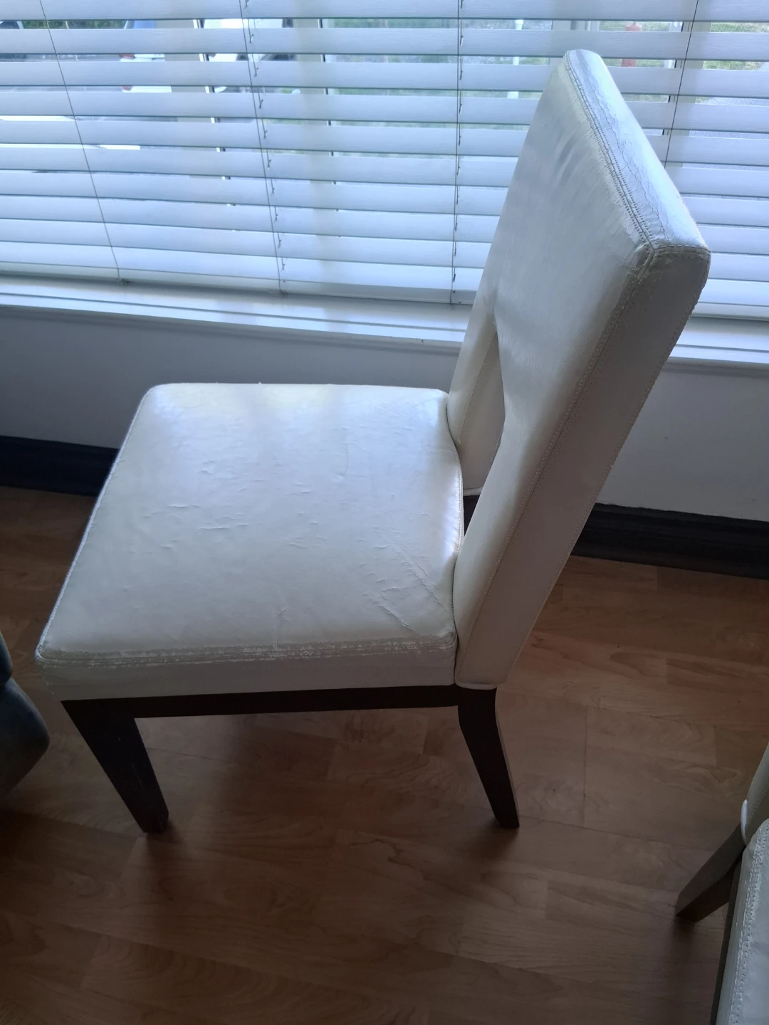 Pair of Cream Upholstered Dining Chairs - photo 2