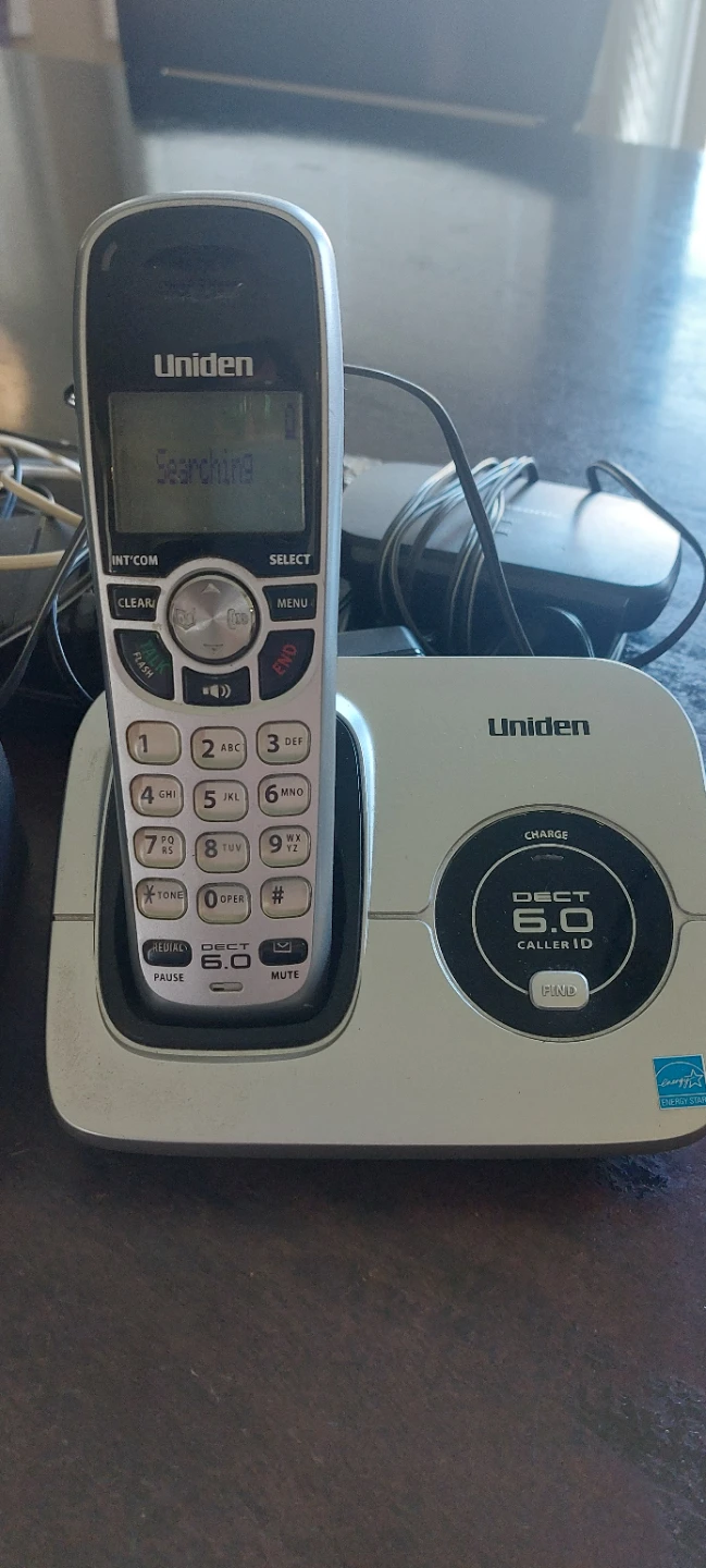 Panasonic and Uniden Cordless Phones - photo 3
