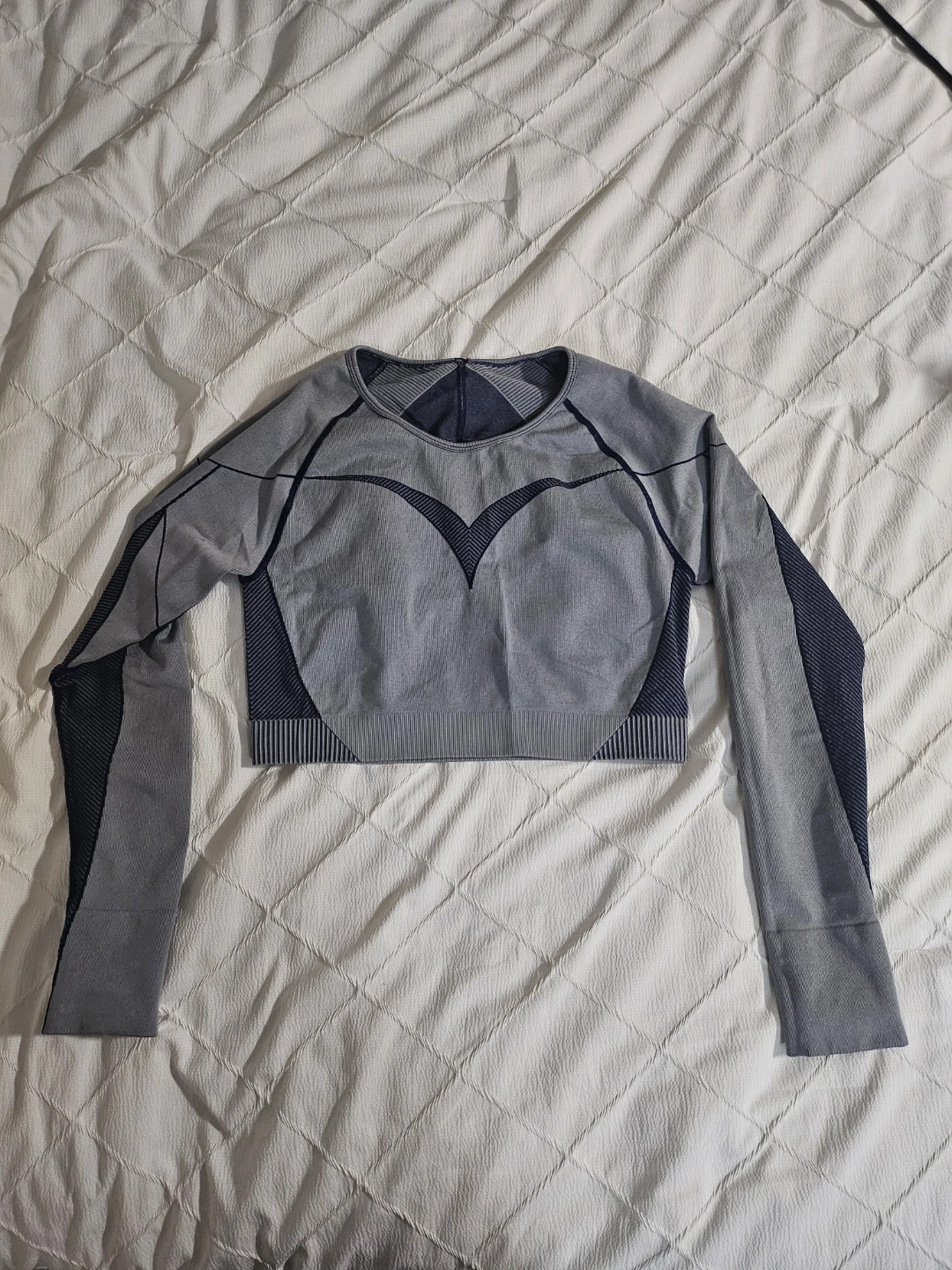 Women's Long Sleeve Cropped Athletic Top - photo 3