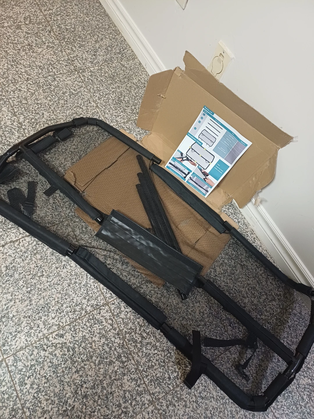 Foldable Dog Car Barrier - photo 5