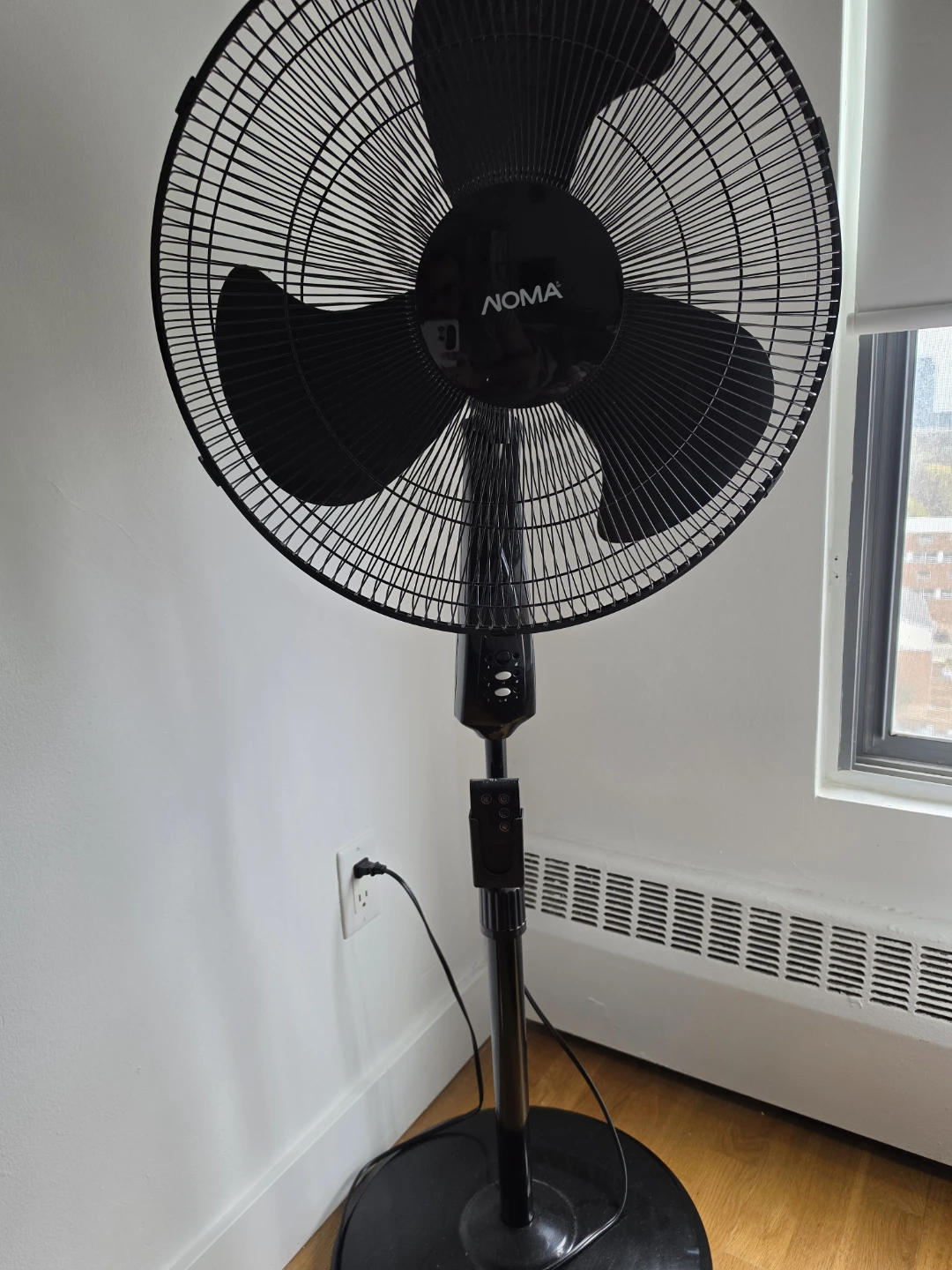 Noma Black Pedestal Fan