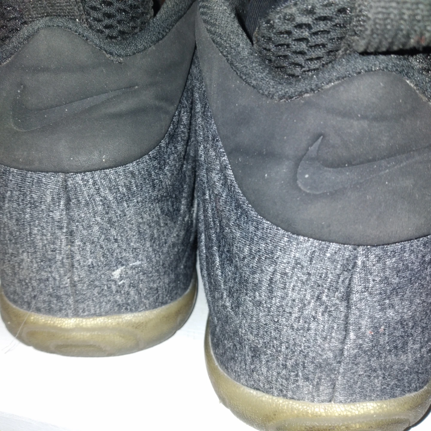Nike Foamposite Shoes - photo 3