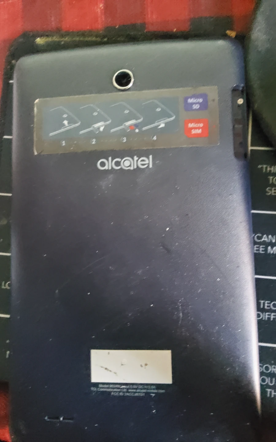 TECH SELL OFF - Alcatel T-Mobile Tablet. - photo 2
