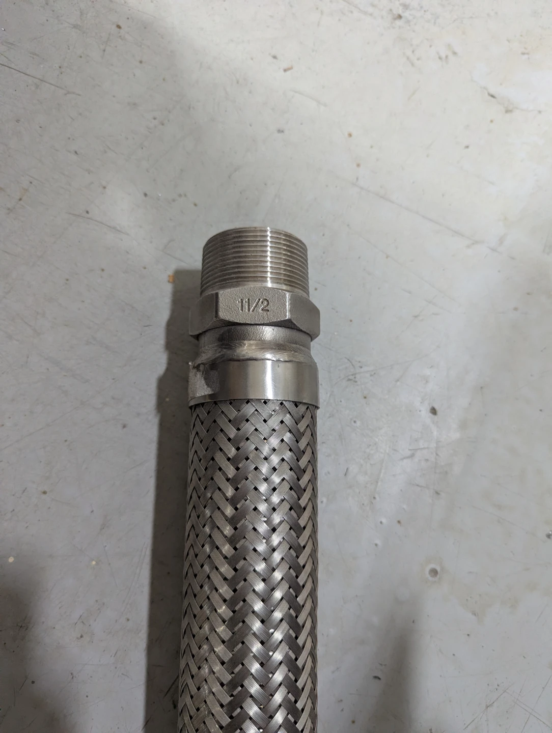 McMaster-Carr Stainless Steel Flexible Hose 1 1/2" x 24" - photo 3