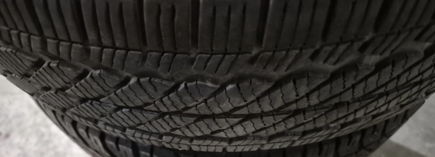 1 Good Bridgestone tire Size 185 65 R15 M+S *DEAL*