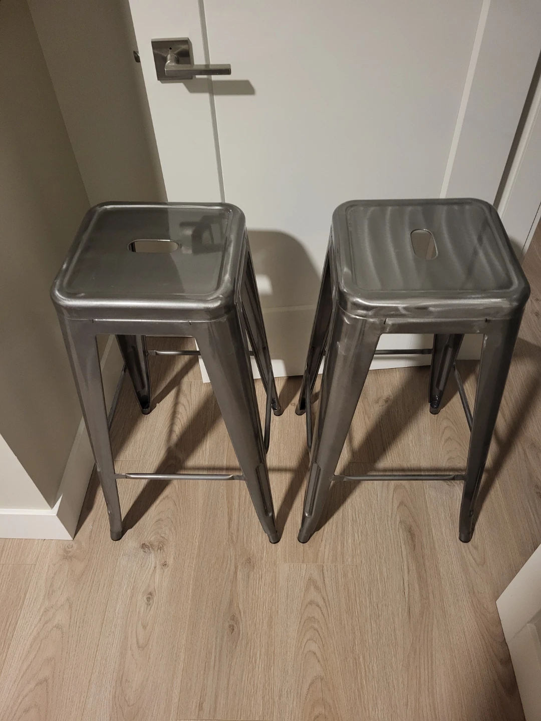 Set of 2 Metal Bar Stools