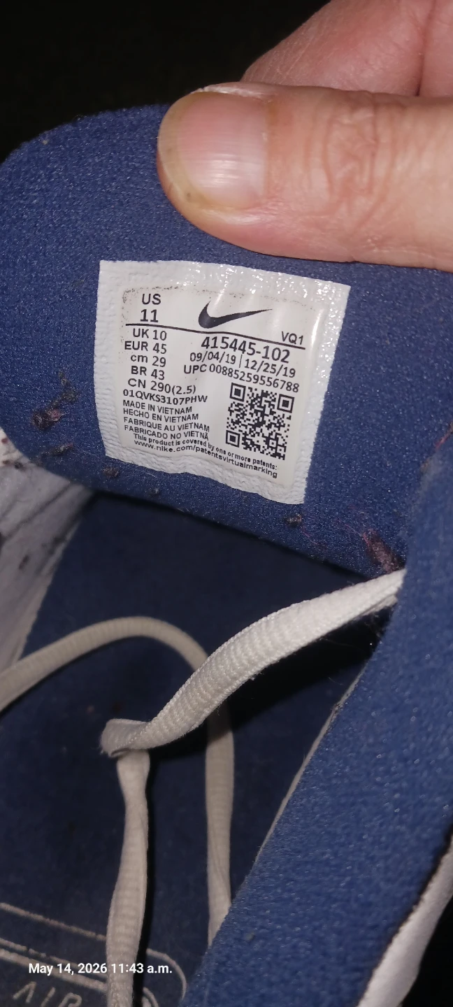Men's Like NEW Nike Monarch Running shoes - photo 5