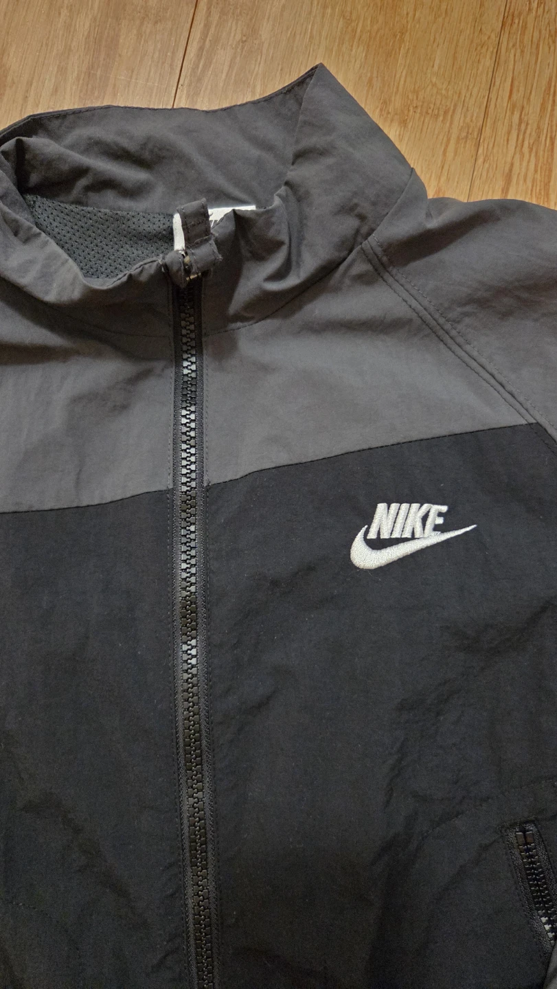 Nike Windbreaker Jacket - photo 2