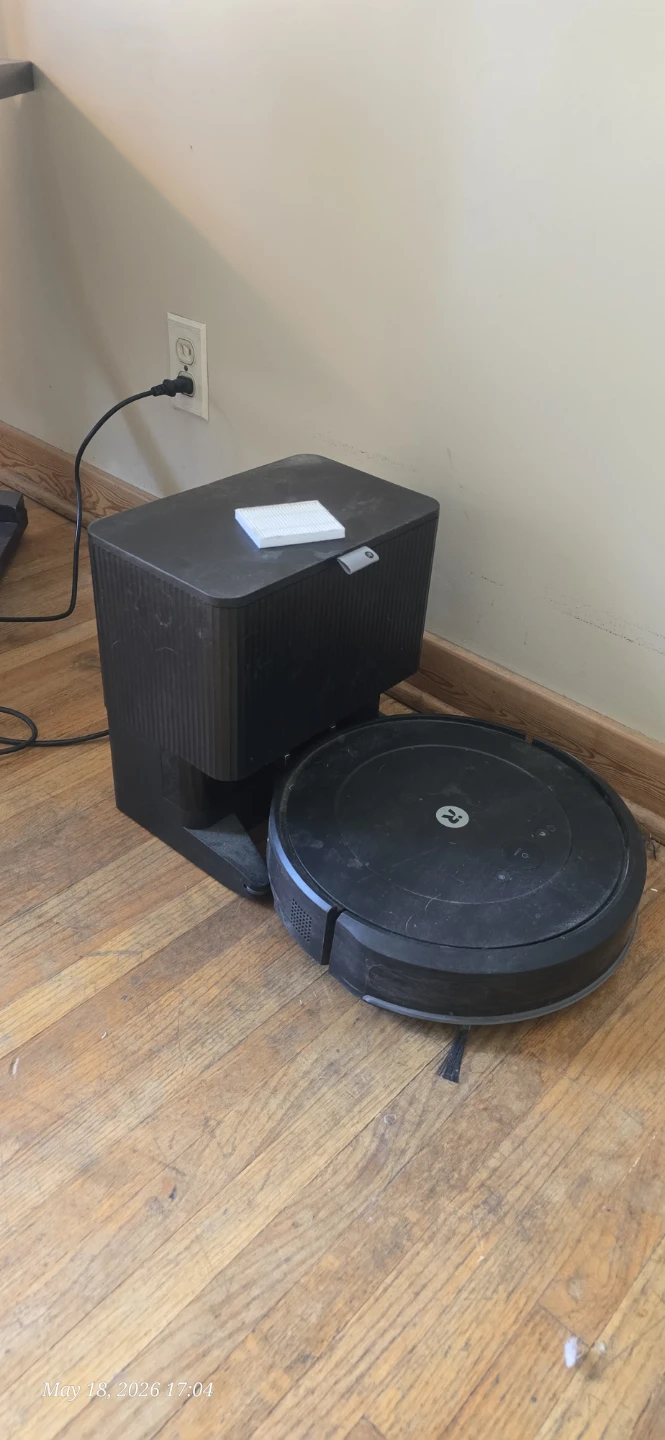 iRobot Roomba Self-Emptying Robot Vacuum