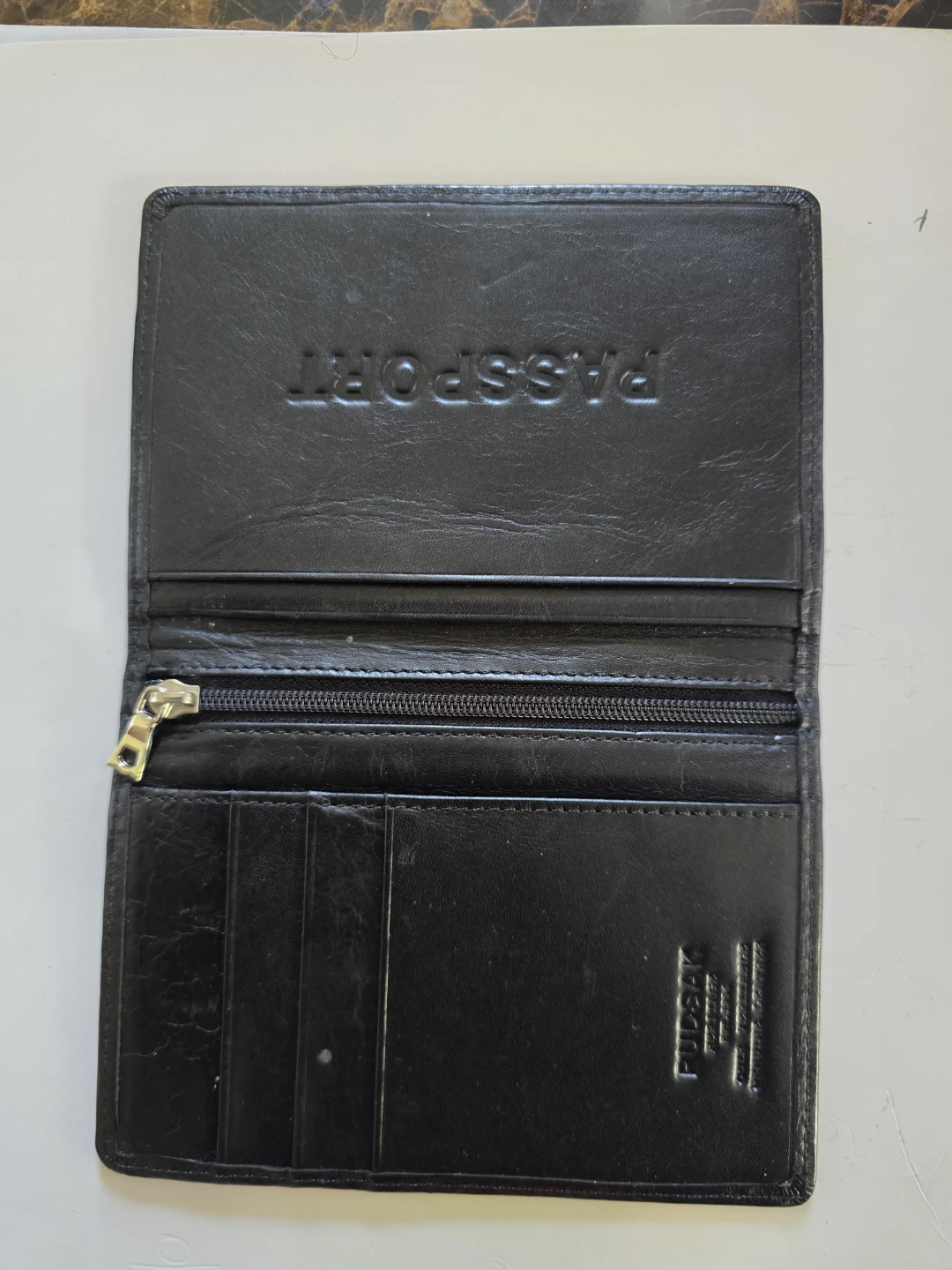 RUDSAK Black Leather Passport Holder - photo 2