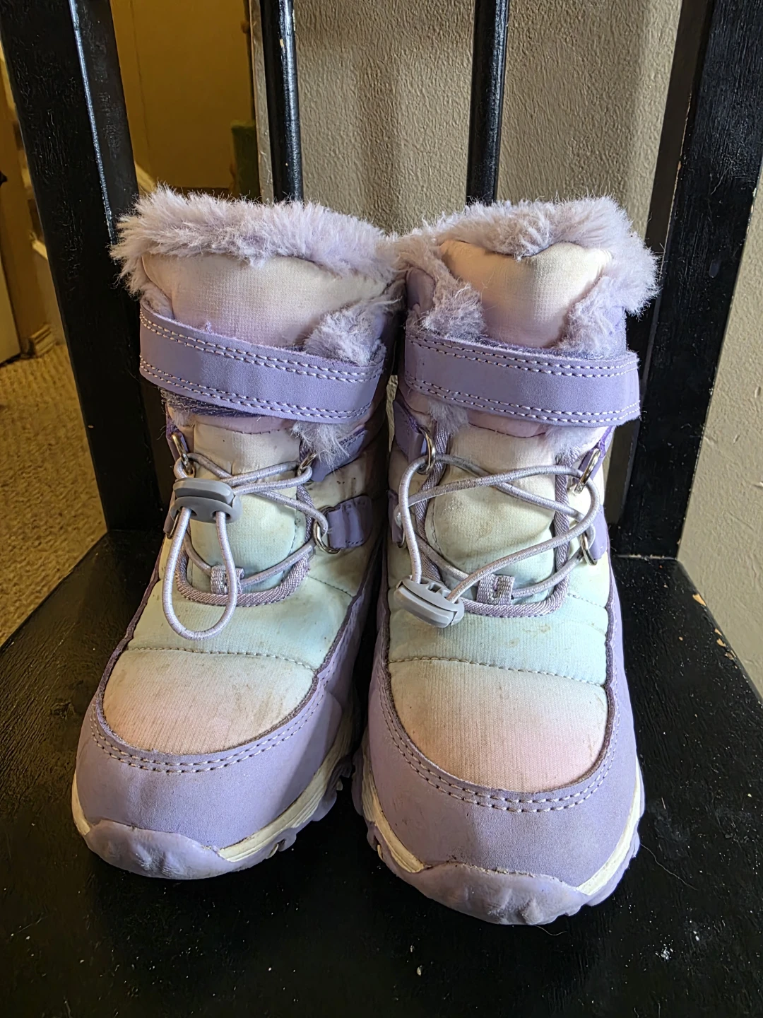 Boots size 11child
