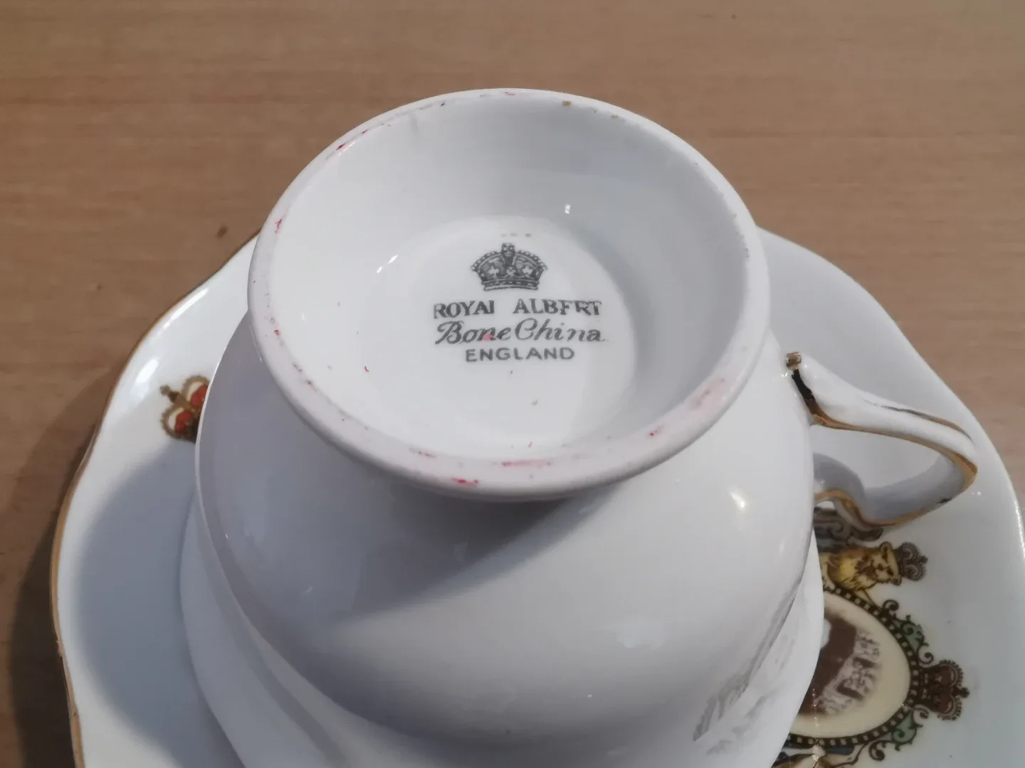 Royal Albert Bone China Coronation Cup and Saucer Set - photo 2
