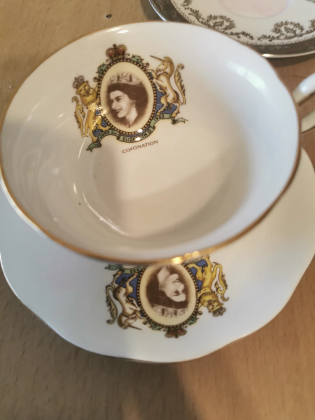 Royal Albert Bone China Coronation Cup and Saucer Set - photo 4