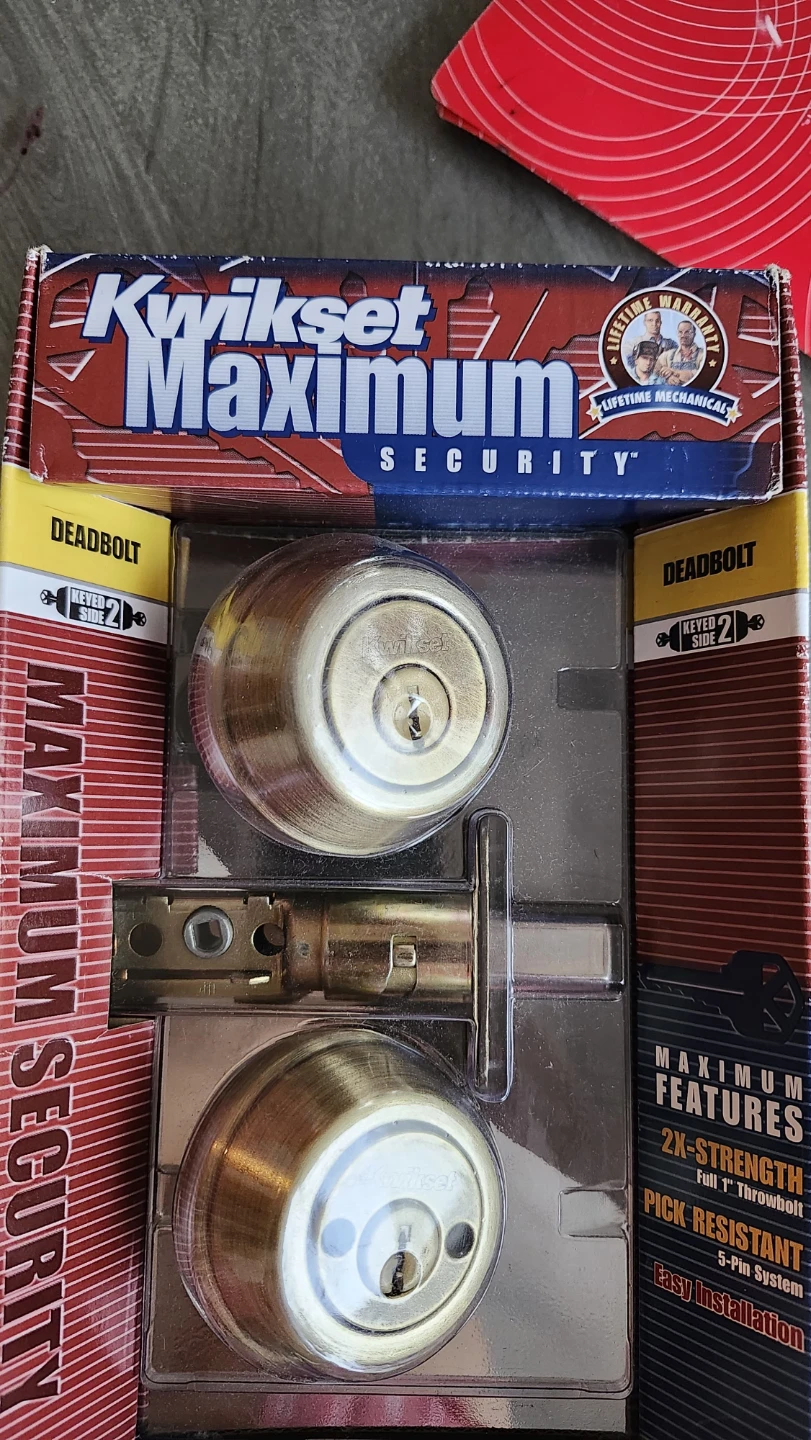 Kwikset Maximum Security Deadbolt Lock Set - photo 2