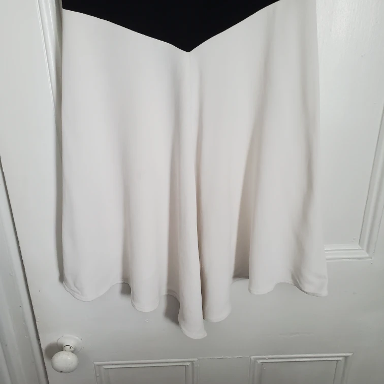 Zara Black and White Asymmetric Dress - photo 3
