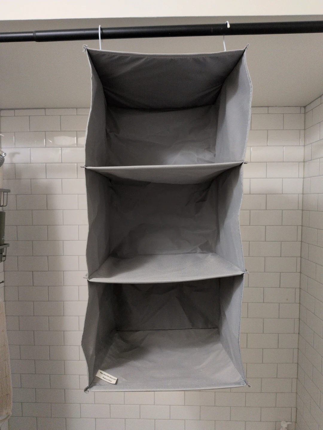 Hanging fabric cube storage