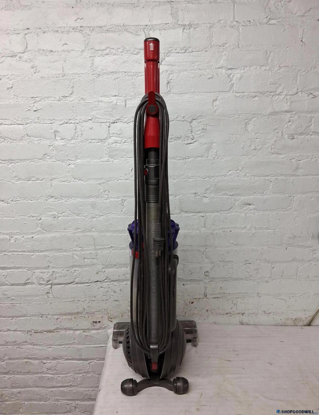Dyson Ball Animal Upright Vacuum Cleaner (cash only) - photo 5