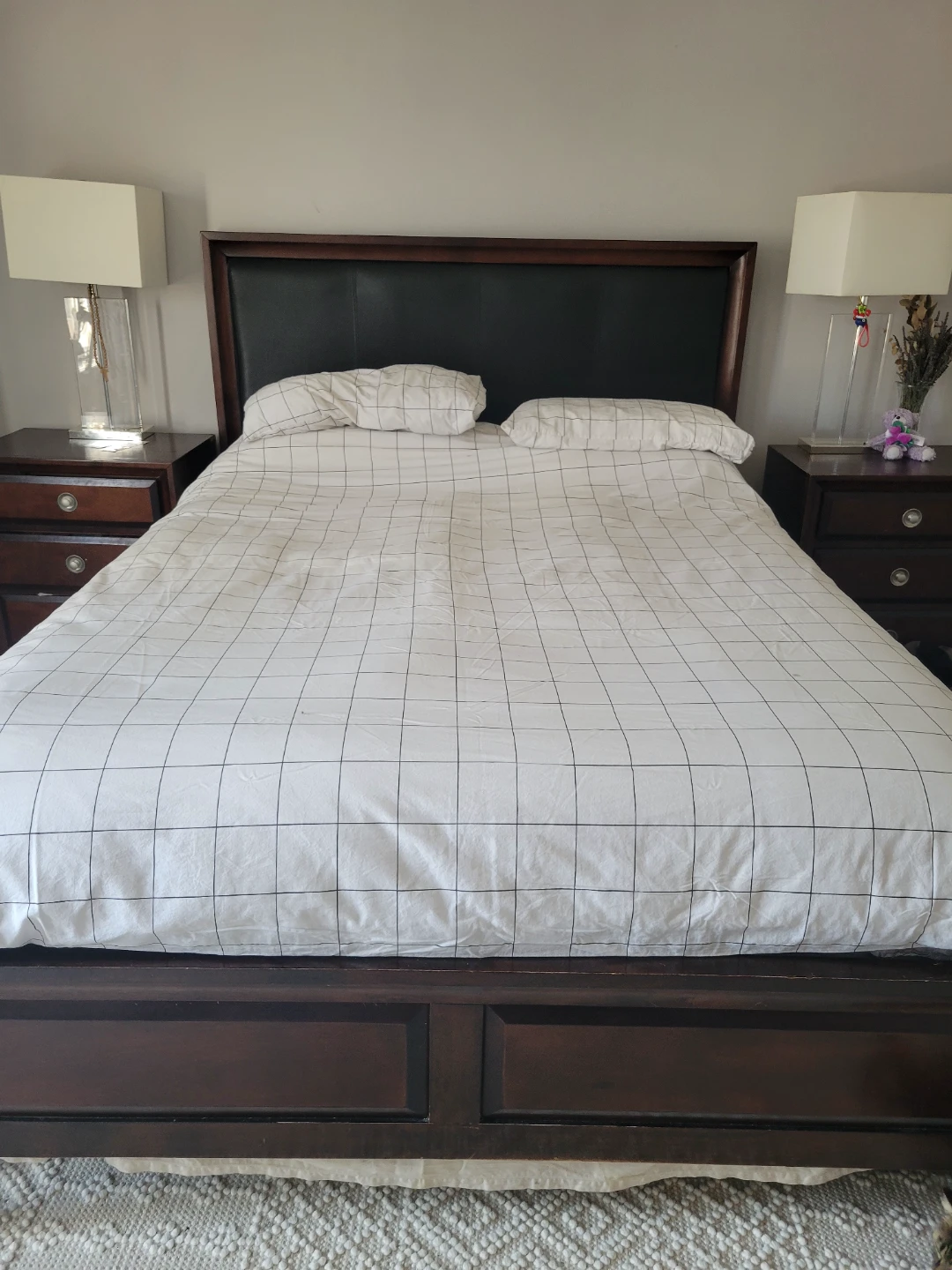 Dark Wood Queen Size Bed Frame with Headboard - photo 2