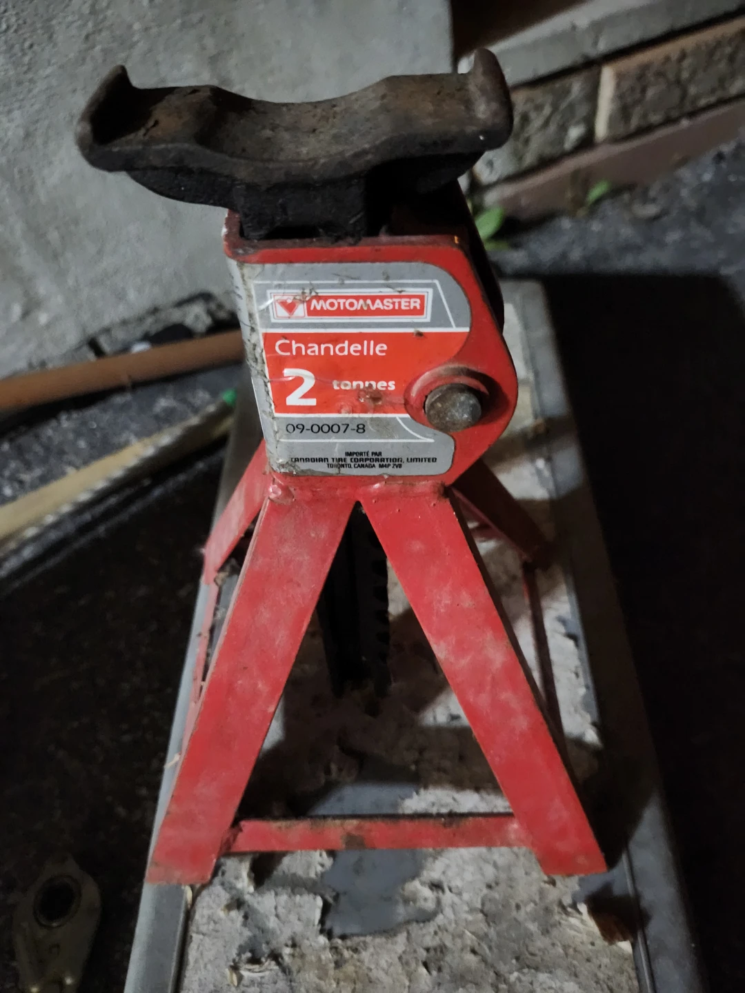 Motomaster 2 Tonne Jack Stand