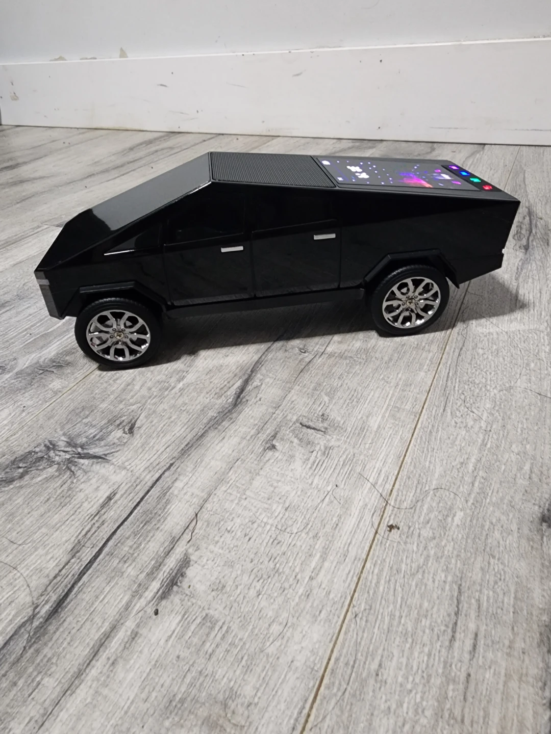Black Tesla Cybertruck Bluetooth Speaker - photo 4