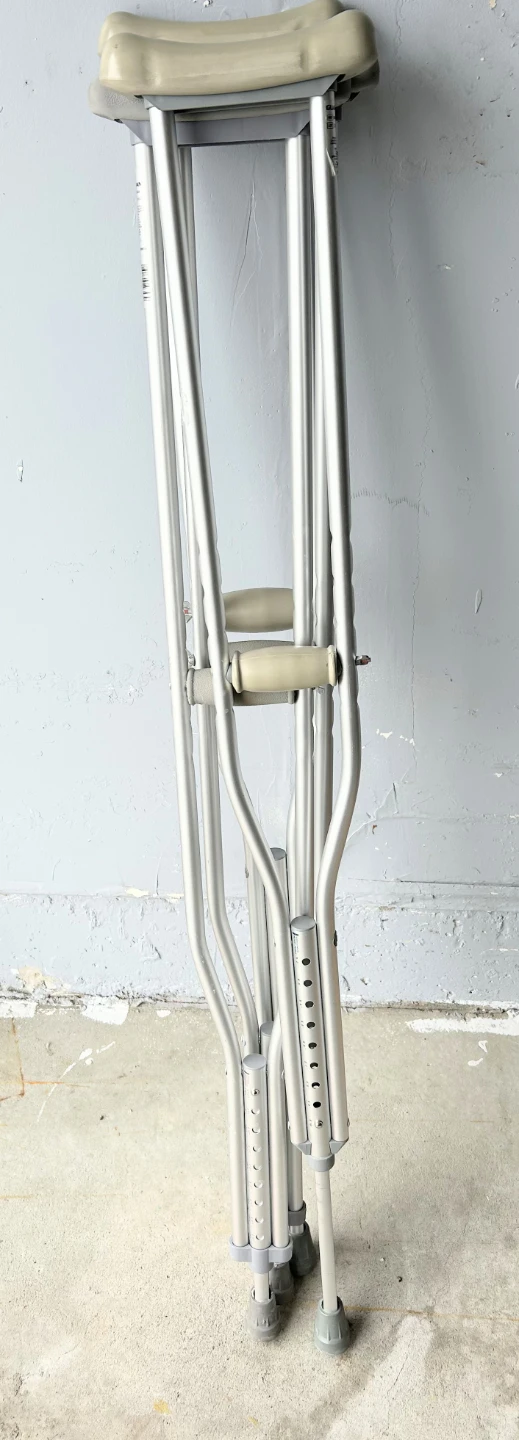 Adjustable Aluminum Crutches