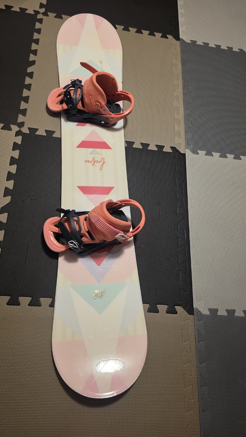 Women's K2 Snowboard with Burton Stiletto Bindings - photo 2