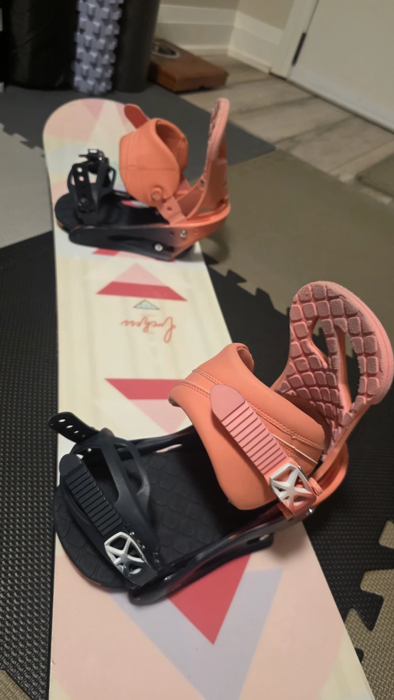Women's K2 Snowboard with Burton Stiletto Bindings - photo 4
