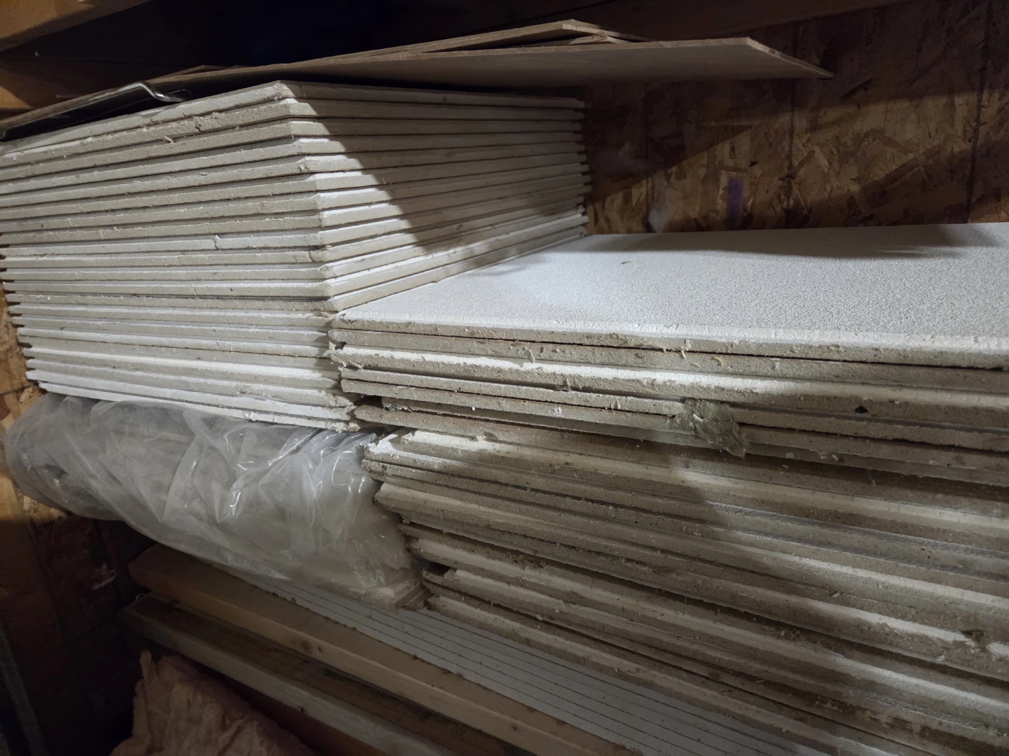 50 ceiling tiles for $2 each - photo 3
