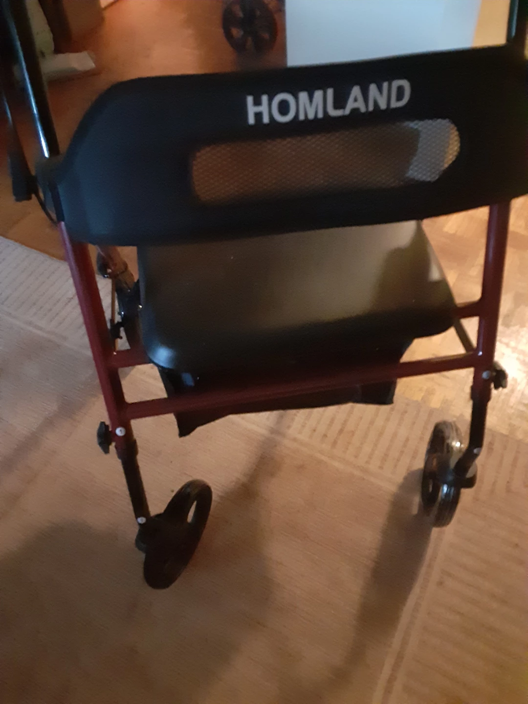 HOMELAND Rollator Walker with Seat