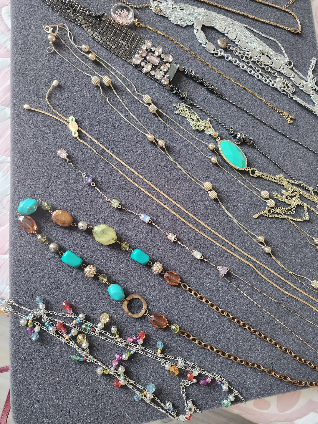 Assorted Lot of Women's Necklaces - photo 2