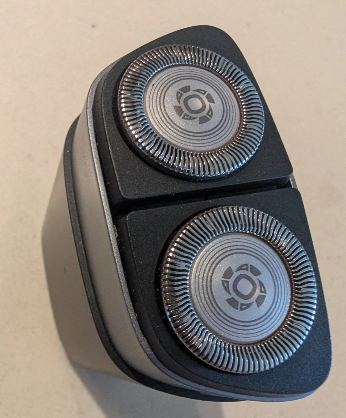 Philips PQ888 Rechargeable Shaver
