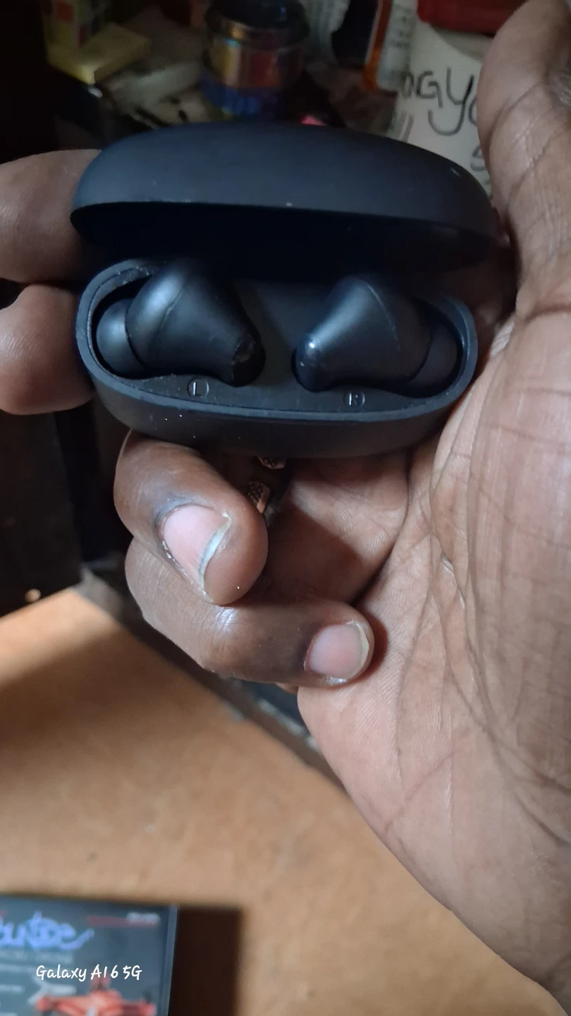 Black Wireless Earbuds with Charging Case - photo 2