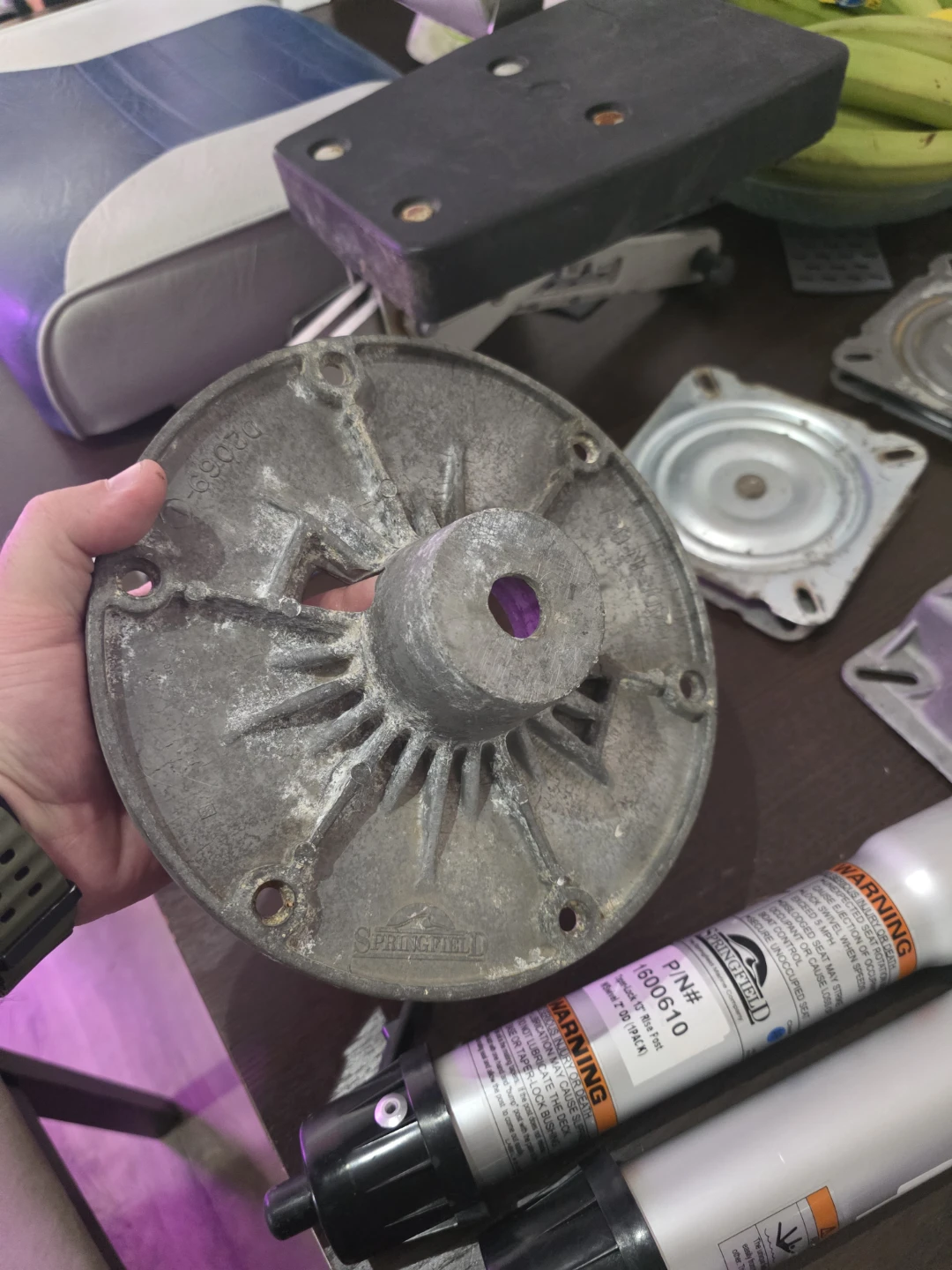 Boat seat parts and small motor kicker hardware - photo 5