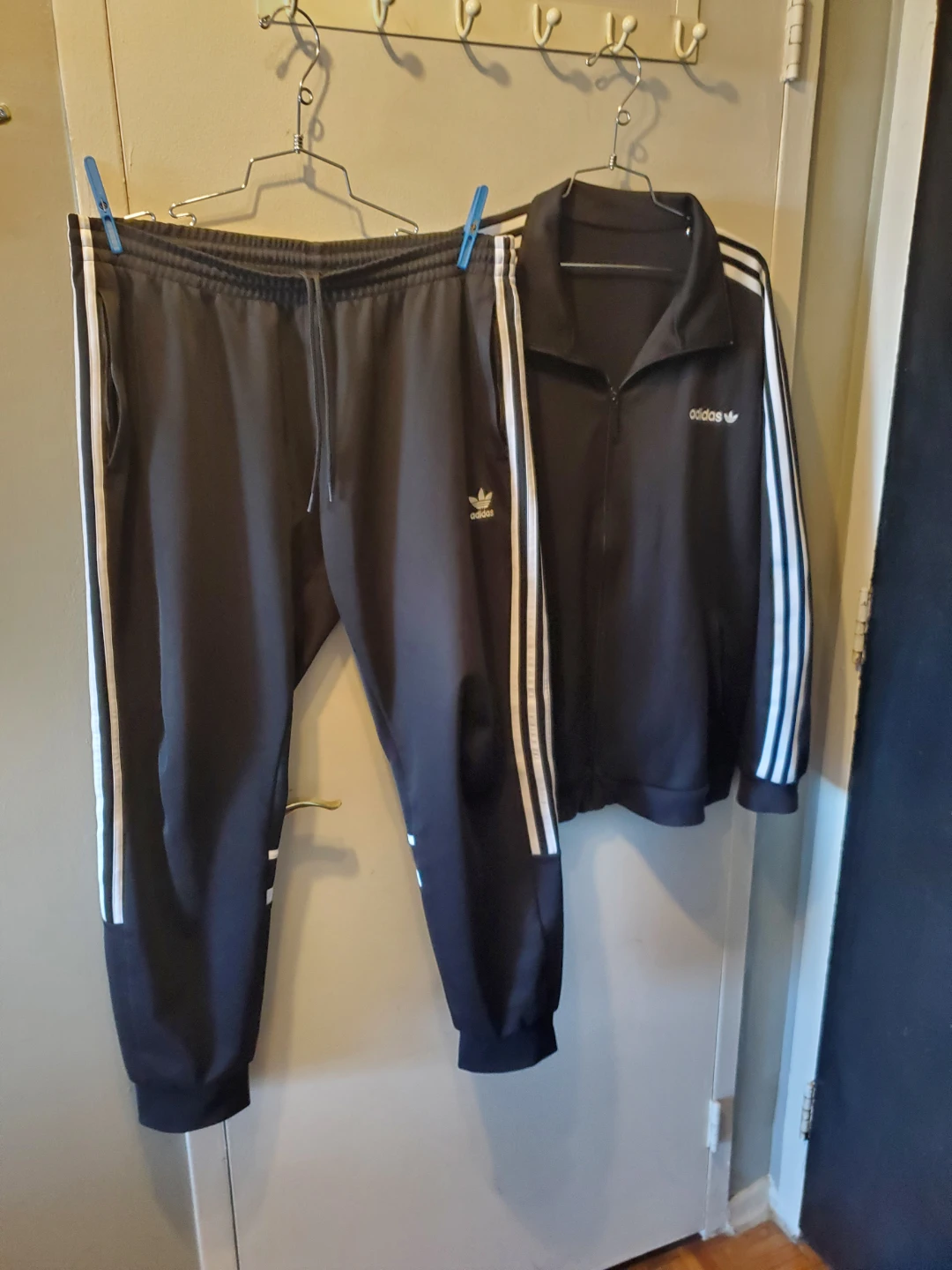 Men's Adidas Original Track Suit Size XL