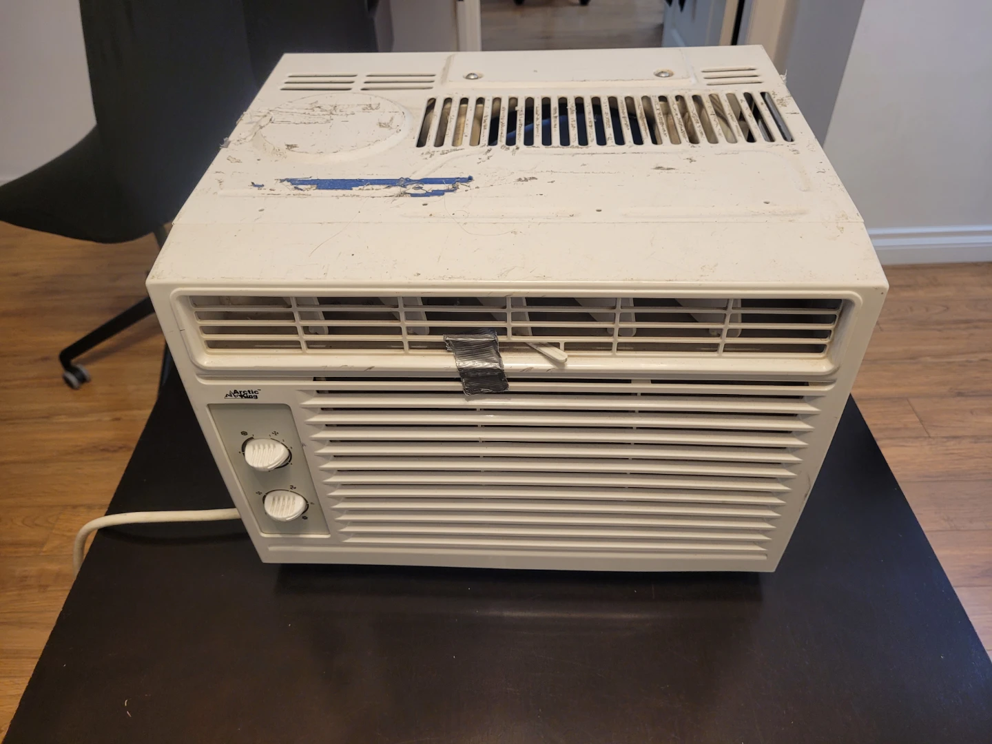 Arctic King Window Air Conditioner - photo 3