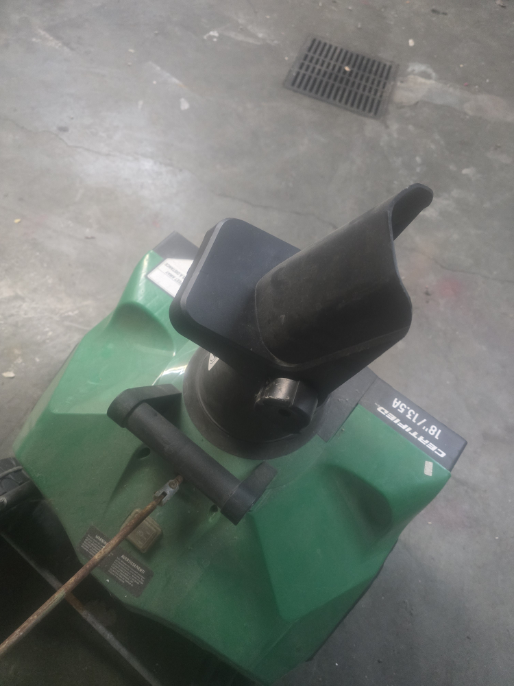 Certified 18" Electric Snowblower 13.5A - photo 2