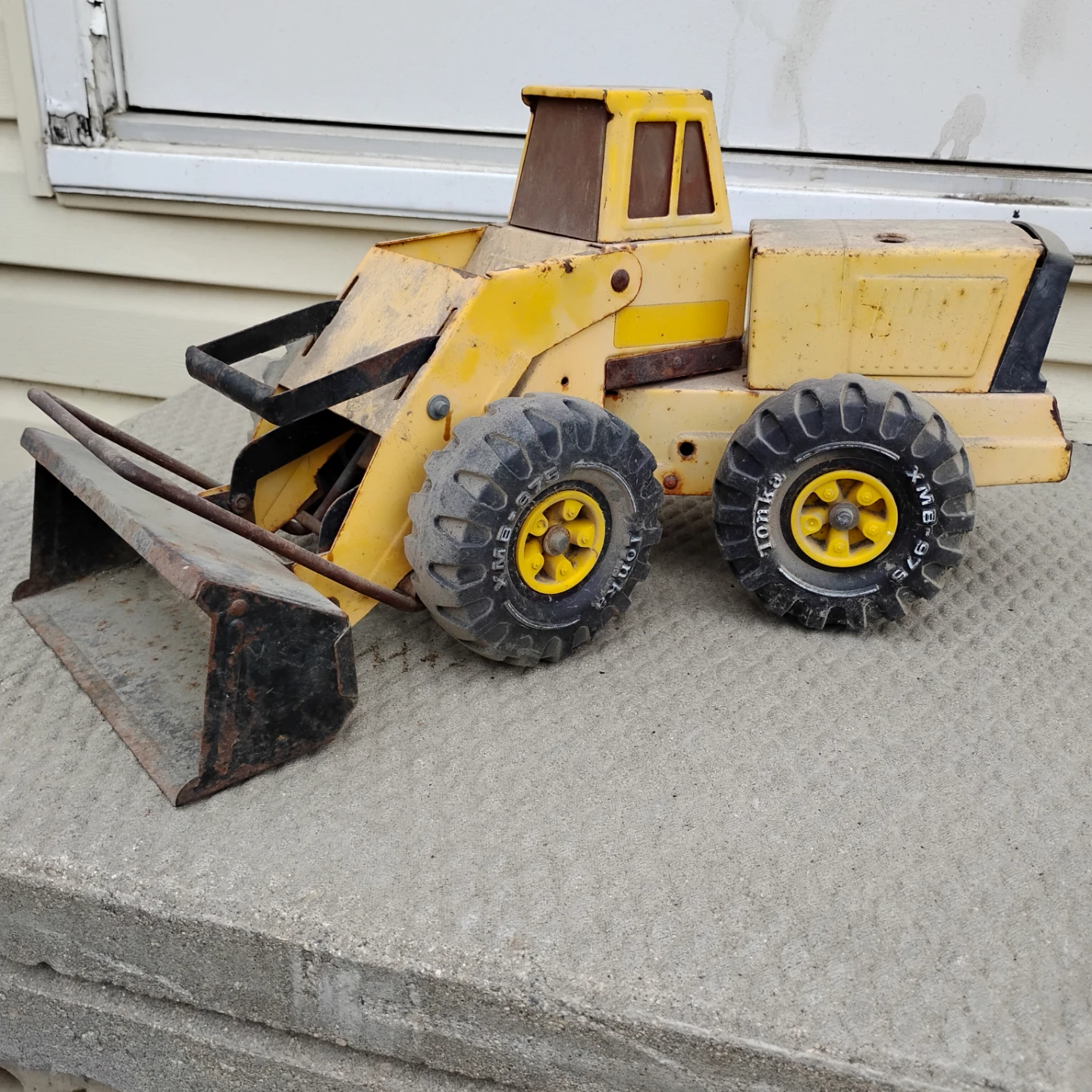 Vintage Metal Tonka Trucks *OPEN TO OFFERS* - photo 4