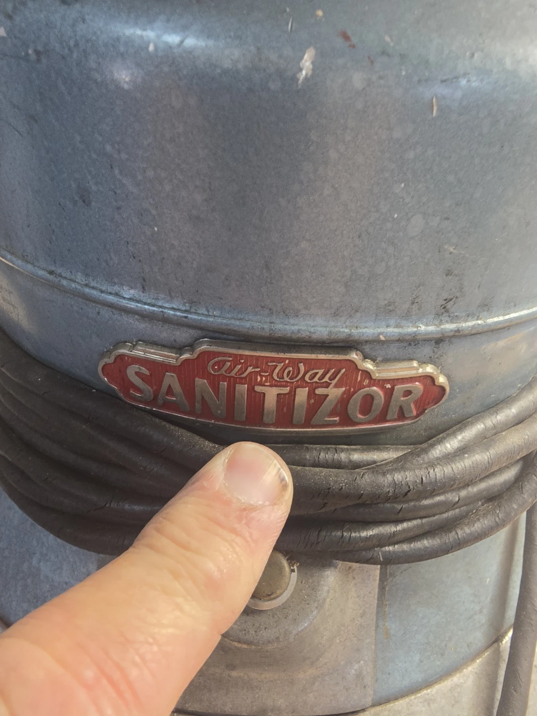 Air-Way Sanitizor Model 55A vacuum cleaner - photo 4