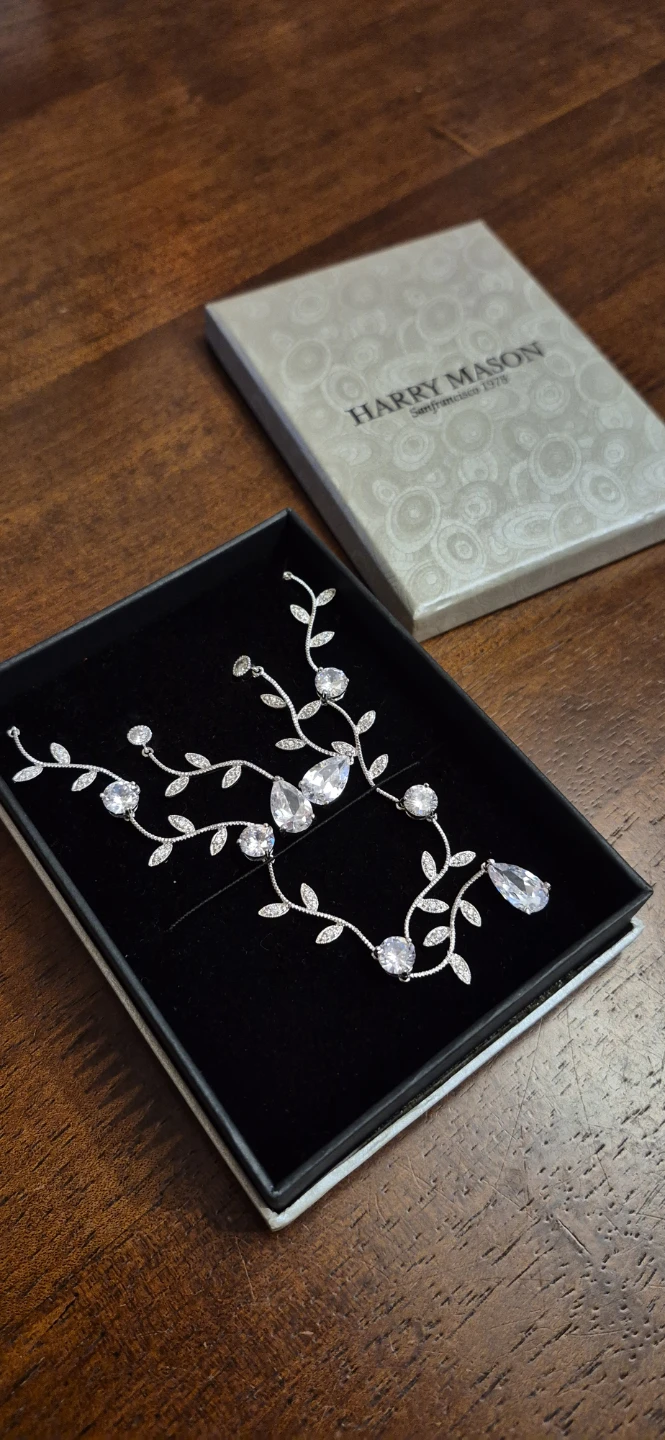 Harry Mason Necklace and Earring Set